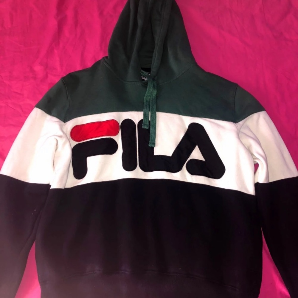 FILA PULLOVER HOODIE